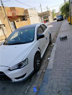 میتسوبیشی لانسەر